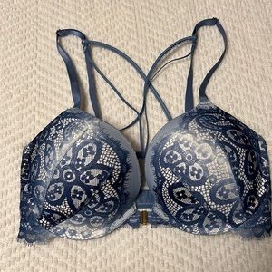 Victoria’s Secret Very Sexy Front Close Push-up Bra Strappy Back NWOT